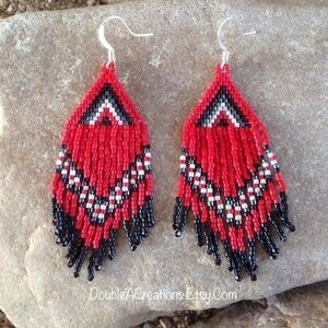 𝅺Red Beaded Earrings with Fringe, New, Handmade By Me